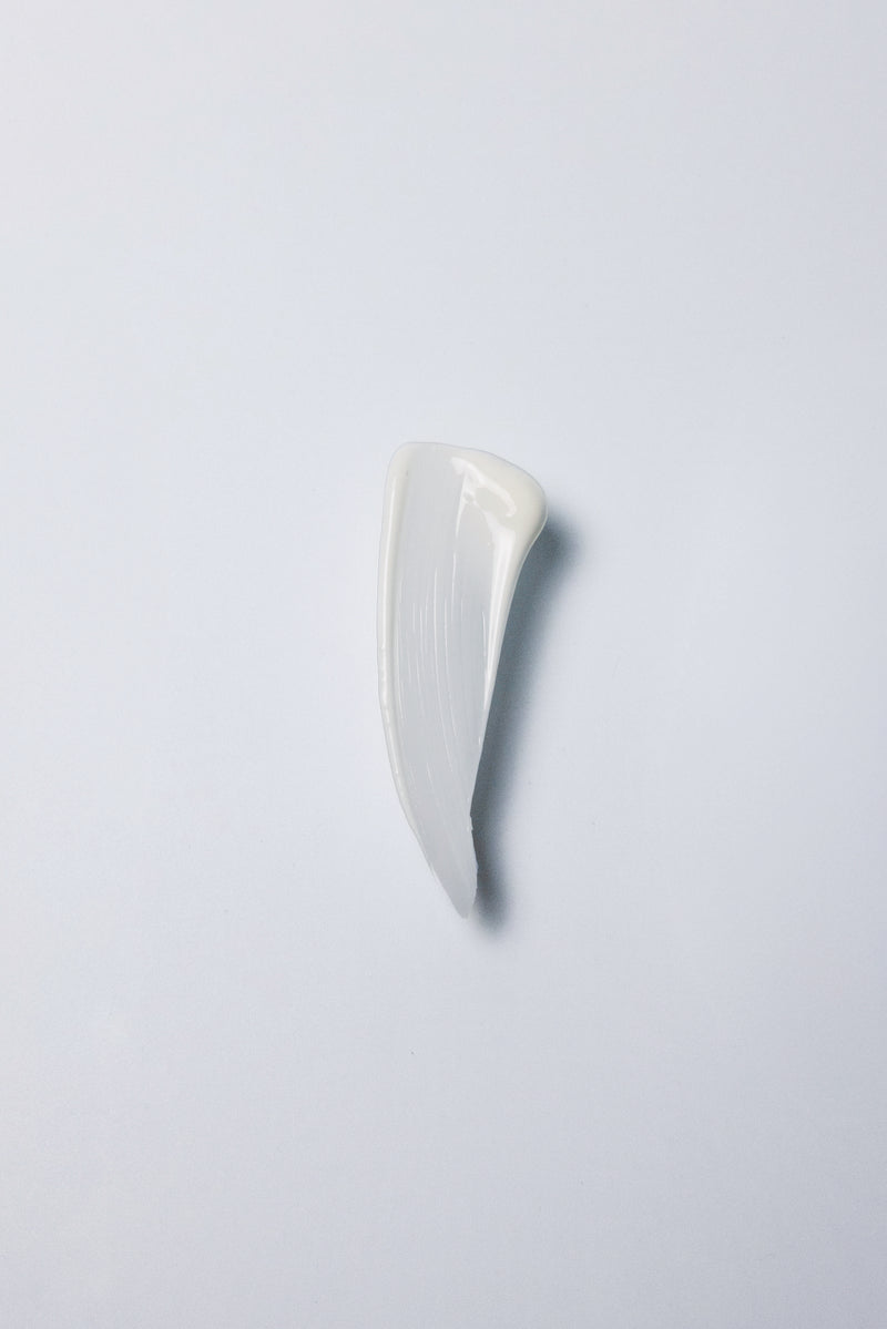 Day Cream SPF 15 creamy texture swatch — Aliangé daily SPF moisturiser formula close-up